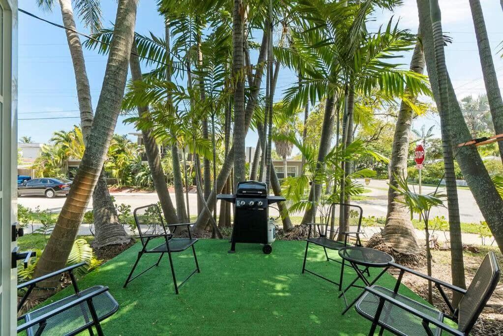 Walk To Las Olas Banyan Room Palm Paradise Inn Fort Lauderdale Eksteriør bilde